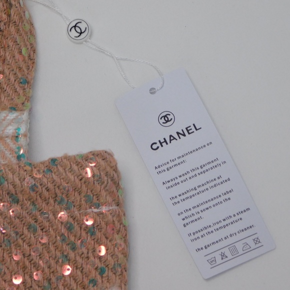 Chanel Beauté Pink and White Plaid Sequin Tote - VIP Gift - Picture 2 of 7